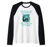 Inspirational Quote For Women and Cat Mom with Black Cats Camiseta Manga Raglan