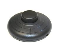 Interruptor de pie negro, 2A/250V, ideal para controlar dispositivos eléctricos de forma cómoda y segura.