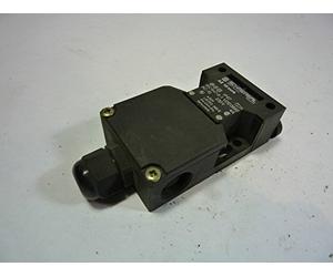 Interruptor de seguridad 1Ö/1S 30N enclavamiento M SCHMERSAL AZ16 ZVRK-M16