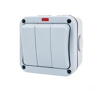 Interruptor exterior de tres dispositivos con clasificación de impermeabilidad IP66 para un funcionamiento fiable en jardines, terrazas y sitios de construcción y resistente a la intemperie (control