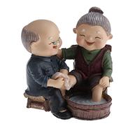 Ioensy Pareja de Ancianos Figuras Ornamentales Esculturas de Resina Inspiradas en Actividades Diarias de Adultos Mayores Representación del Amor, Lavado de pies