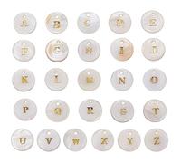 Ipotkitt 52 unids/caja redonda plana con letras de bloqueo A~Z alfabeto natural concha de agua dulce encantos colgantes inicial colgantes para manualidades - 11.5 x 2 mm