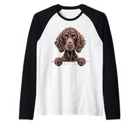 Irish Water Spaniel Divertido Peeking Curly IWS Dog Lover Camiseta Manga Raglan
