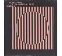 Iron Curtis & Johannes Albert - Moon II [Vinilo]