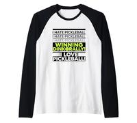 Irónico Jugador de Pickleball Aficionado a Beber un Tiro Camiseta Manga Raglan