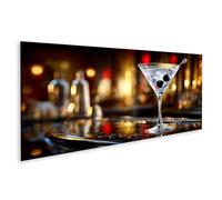 islandburner Cuadro sobre lienzo Elegante Vodka Martini con aceitunas para un ambiente elegante de bar - Panorama
