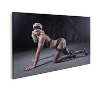 islandburner Cuadro sobre lienzo Mujer joven rubia sexy con ropa interior negra vendada posando en el suelo la desnuda Marco Póster Mural Cuadros