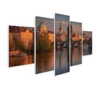 islandburner Cuadro sobre lienzo Puente de Carlos en Praga al atardecer - Mural para su hogar - 5 piezas