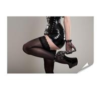 islandburner Póster elegante de una mujer en traje de látex con tacones altos, estándar