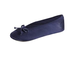 isotoner Pantuflas de satén para mujer con lazo suave y suela de gamuza, Azul marino, 6.5-7.5