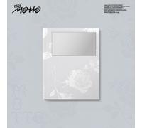ITZY MOTTO (Photobook B Ver.) (CD) with Book (Importación USA)