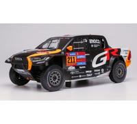 IXO 1/18 TOYOTA GR DKR HILUX RALLY DAKAR 2025 HENK TABLERO MODELO ESTÁTICO