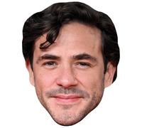 Jack Savoretti (Stubble) Big Head. Máscara más grande que la vida.