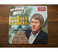 Jacques Dutronc : et moi , et moi , et moi - J'ai mis un tigre dans ma guitare / mini - mini - mini / Les gens sont fous - les temps son flous disque vogue EPL 8461