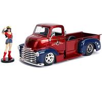 Jada JA30453 DC_Comics 1:24 1952 Chevy COE Pickup con Figura de Wonder Woman, Multi