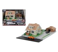 Jada Toys Fast & Furious Casa de Dom Toretto con Garaje y 2 Nano vehículos, Diorama a Escala 360°, Incluye Dodge Charger y Toyota Supra, Modelo metálico para Fans a Partir de 8 años (9333668314R00)