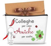 Jadive Set de Regalo para Colegas 1 Bolsa de Cosméticos con Colleghe per Caso Amiche per Scelta 1 Llavero Grabado y 1 sobre con Cinta Regalos de Agradecimiento para Compañeras y Amigas