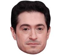 Jason Fuchs (Serious) Big Head. Máscara más grande que la vida.