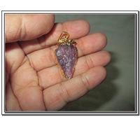 Jet International Amatista Punta de flecha chapada en oro Colgante plano galvanizado Reiki Curación Divina