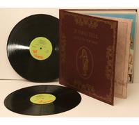 JETHRO TULL - JETHRO TULL, living in the past. BOUND BOOK DOUBLE VINYL. Very rare.First UK pressing. 1972. Matrix."A BILBO BOPPA!" "PORKY PRIME CUT", and "PECKO". SOLID GREEN CHRYSALIS