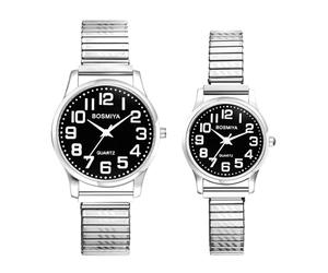 JewelryWe Par de relojes con correa elástica para hombre y mujer, analógico, cuarzo, reloj de pulsera de acero inoxidable, correa elástica, reloj de parejas con números grandes, esfera negra y correa