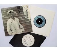 Jones, Howard All I Want 7" WEA HOW10D EX/EX 1986 picture sleeve, with free interview record