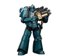 JOYTOY Warhammer 40K 1/18 Figura de acción Alpha Legion Headhunter con Banestrike Combi-Bolter y Power Dagger Warhammer The Horus Heresy Collection Model
