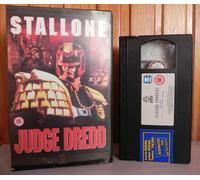 Judge Dredd [VHS]