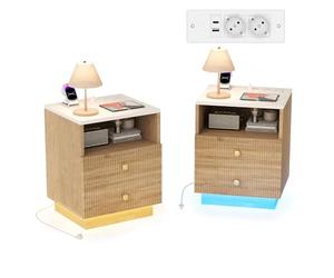 Juego de 2 mesitas de noche con estación de carga y mesa auxiliar LED de madera con 2 cajones y estantería abierta, cómoda moderna para dormitorio, salón, 44 x 38 x 55 cm, color madera natural