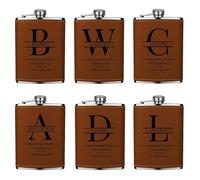 Juego de 6 Petacas de Licor Personalizados para Hombres, Regalos para Acompañantes del Novio o Padrino de Boda con Inicial, Frascos de 8oz en Cuero Grabado para Fiesta de Despedida, Marrón