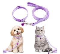 Juego de collar y correa para perro morado con patrón de huellas de patas, collar ajustable para mascotas y correa con campana para perros y gatos pequeños y medianos, suave y cómodo, opción práctica