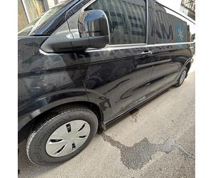 Juego de faldones Laterales Oneway compatibles con Volkswagen Transporter T7 SWB 2024- y Ford Transit Custom (V710) SWB 2023- - Negro Brillante