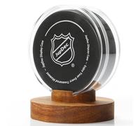 JupDec Expositor de discos de hockey acrílico transparente con base de madera, soporte de exhibición de recuerdo de autógrafos, escaparate perfecto para tu colección, 1 paquete