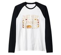 Just Here for The Dinner Rolls Groovy Acción de Gracias Otoño Hoja Camiseta Manga Raglan