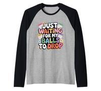 Just Waiting For My Balls To Drop Juego de Hobby de Bingo Camiseta Manga Raglan