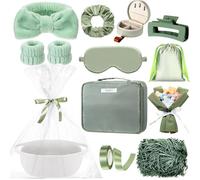 Kacctyen Cesta de regalo verde salvia para mujer, incluye cesta tejida, bolsa de maquillaje, máscara de dormir, caja de joyería, lazo para el pelo, flor de ganchillo y más, caja de regalo de