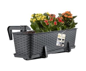 KADAX Maceta de Plástico Imitación Ratán, Macetero Rectangular con Platillo y Soportes para Exterior, Jardinera Colgante para Balcón (Antracita, 60 cm)