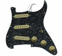 KAISH Loaded Strat SSS Golpeador precableado ST Strat Golpeador con pastillas de cerámica para guardabarros negro perla con cubiertas y pomos crema
