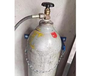 Kanduo Soporte para Botella de oxígeno Soporte de Pared for Tanque cilíndrico Industrial Comercial, Capacidad ≤ 40 L, Soporte for Botellas de nitrógeno.(2pcs,2 Bottles - 65cm)