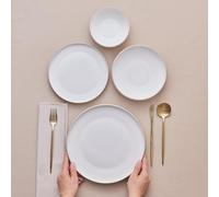 Karaca Saturn - Juego de vajilla blanca, moderno juego de vajilla de cocina para 6 personas, juego de platos y cuencos de 24 piezas, material de porcelana de hueso, duradero y elegante ribete dorado