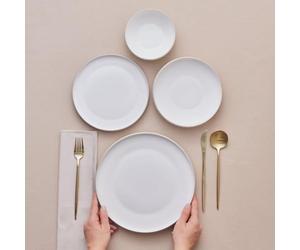 Karaca Saturn - Juego de vajilla blanca, moderno juego de vajilla de cocina para 6 personas, juego de platos y cuencos de 24 piezas, material de porcelana de hueso, duradero y elegante ribete dorado