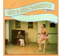 Kate Mcgarrigle & Anna - Dancer With Bruised Knees Original recording reissued Edition by Kate Mcgarrigle & Anna (1993) Audio CD