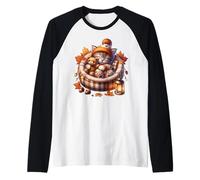 Kawaii Cat Cuddle with Teddy Bear Autumn Kitten For Fall Camiseta Manga Raglan