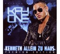 Kenneth allein zu Haus