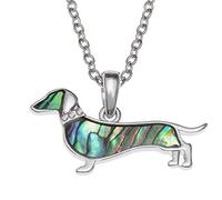 Kiara Jewellery Collar con colgante de perro salchicha/salchicha con incrustaciones de concha de abulón paua verdoso y collar de piedra de cristal en cadena de 45,7 cm., Base de metal chapada en