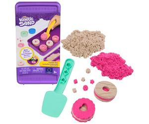Kinetic Sand - Kit Caja DE Galletas: 227 g de Arena Mágica Rosa y Marrón, 2 Moldes, 1 Herramienta y Caja de Almacenamiento - Kit Manualidades niños - Juguetes Niños 3 Años + - Arena Kinetica