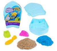 Kinetic Sand, Surf 'N Sand Paradise con caja de almacenamiento con forma de tabla de surf, 283 g de arena moldeable, 3 moldes y herramientas para actividades creativas, +3 años