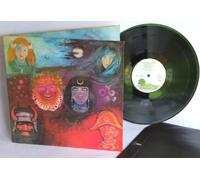 King Crimson - KING CRIMSON in the wake of poseiden. Greg Lake vocals, Robert Fripp guitars. Top copy. Second UK press, matrix A 4-U, on pink rim label, Island records, 1970.