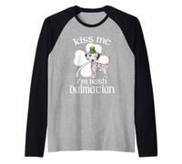 Kiss Me I'm Irish Dalmatian Dog Leprechaun St Patrick's Day Camiseta Manga Raglan