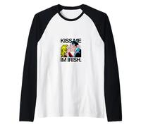 Kiss Me I'm Irish Funny Pop Art Día de San Patricio PAPL2128 Camiseta Manga Raglan